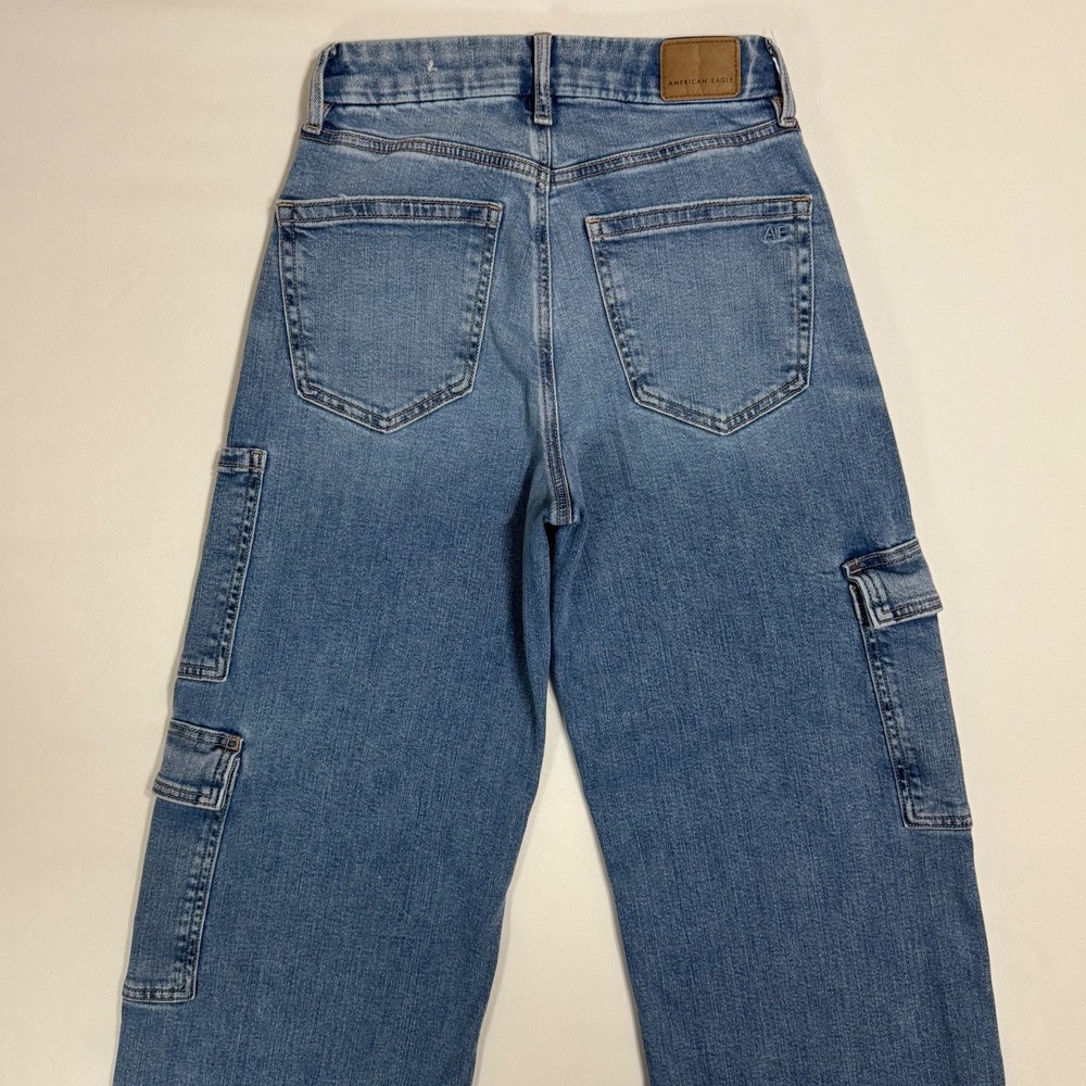 American Eagle Curvy Super High Waisted Baggy Wide Leg Cargo Jeans Size 00 Reg - Picture 4 of 14